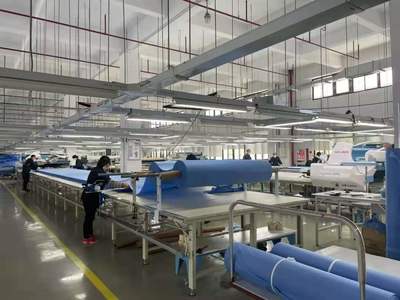 上海金山22家“白名單”企業(yè)率先復(fù)工復(fù)產(chǎn)，精準(zhǔn)服務(wù)助力經(jīng)濟(jì)復(fù)蘇